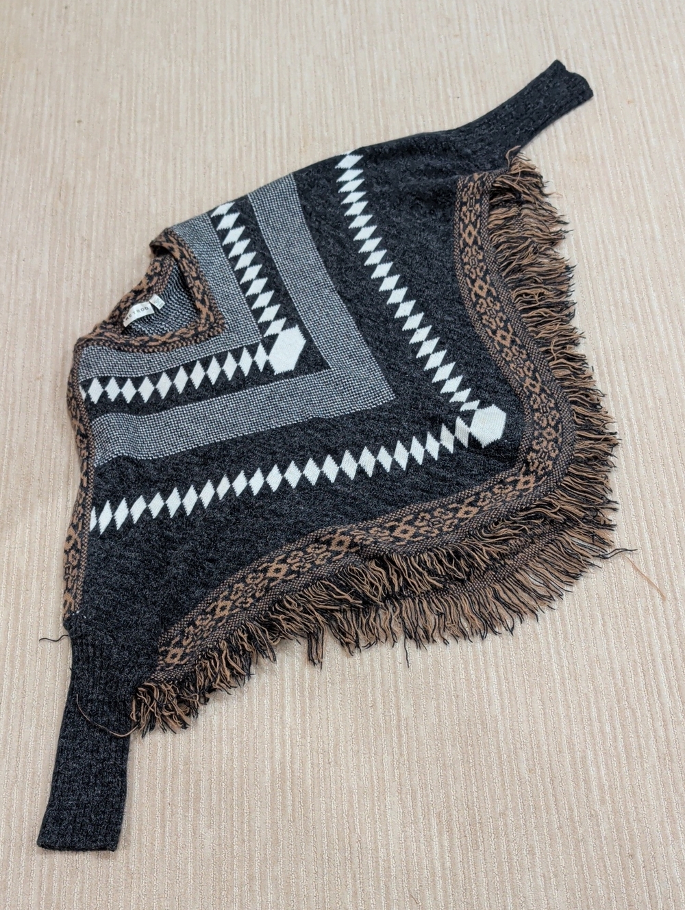 RETROD Black, Cream & Brown Patterned Knit Sweater With Sleeves Size M